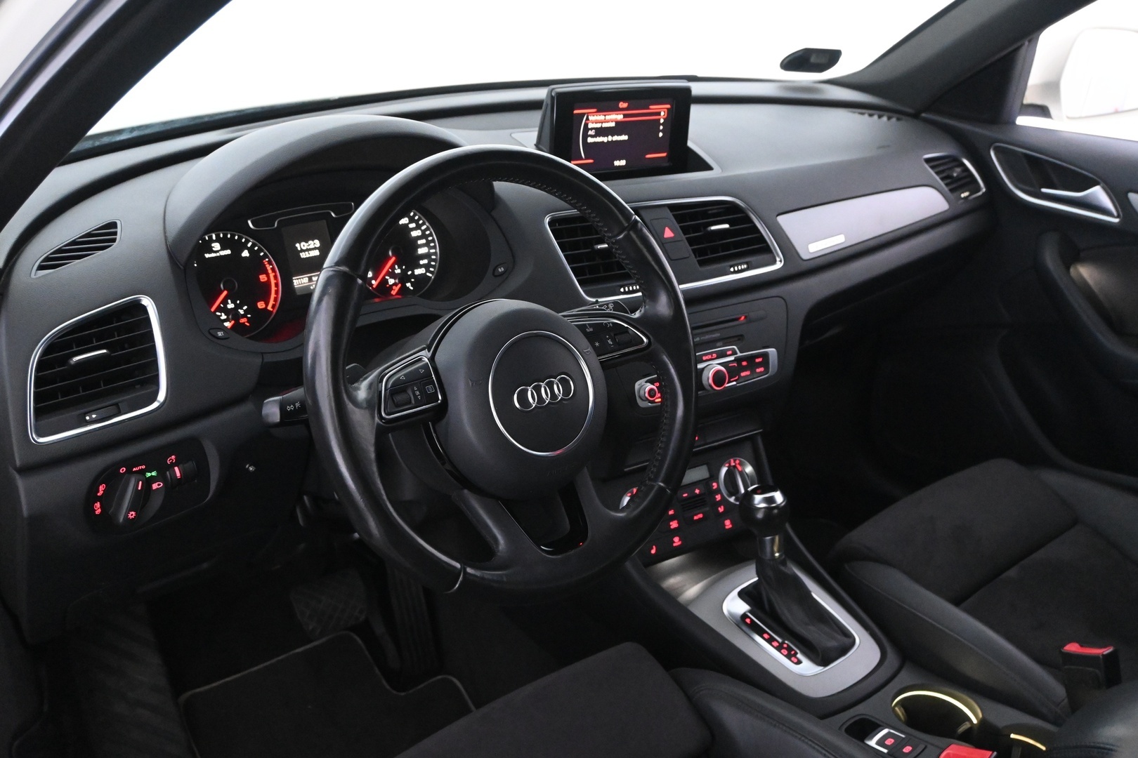 AUDI Q3 2012