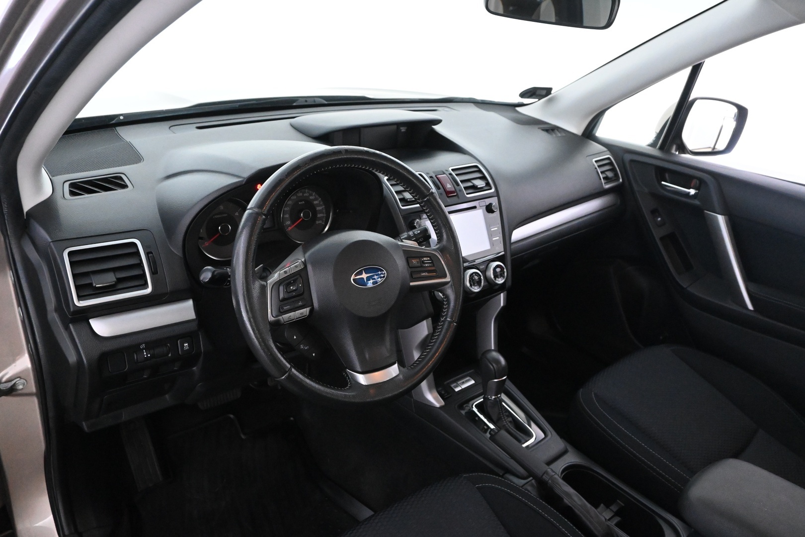 SUBARU Forester 2015