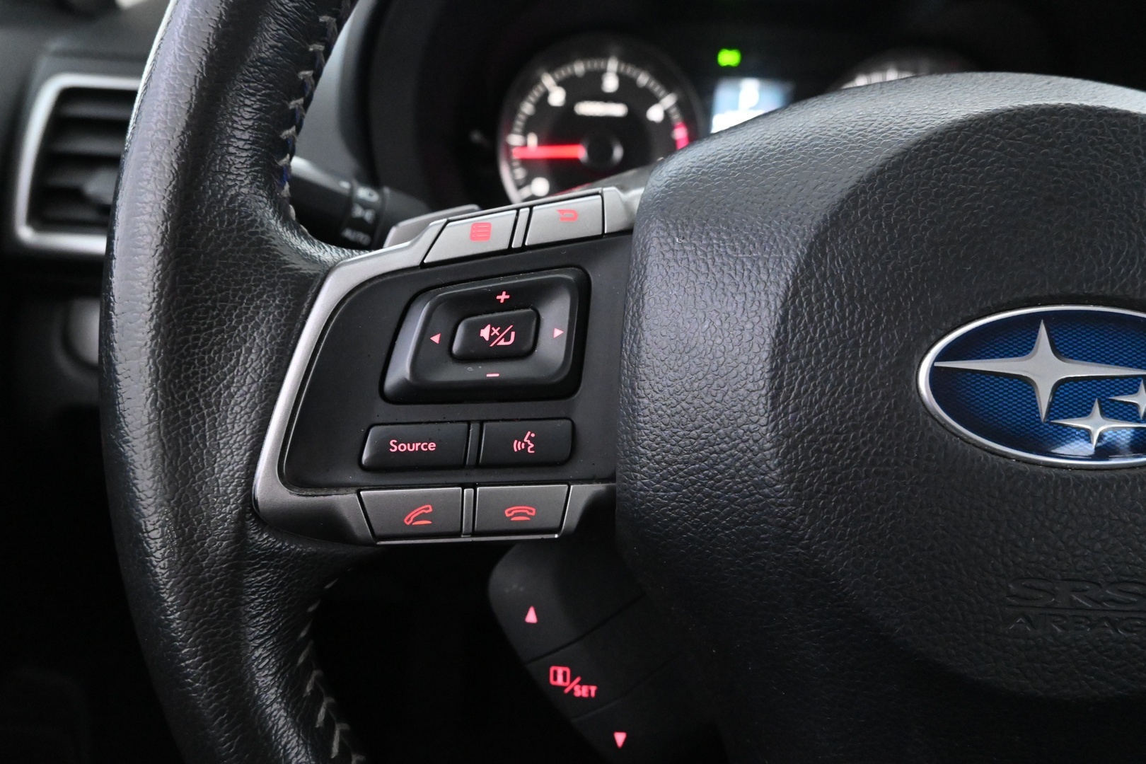 SUBARU Forester 2015