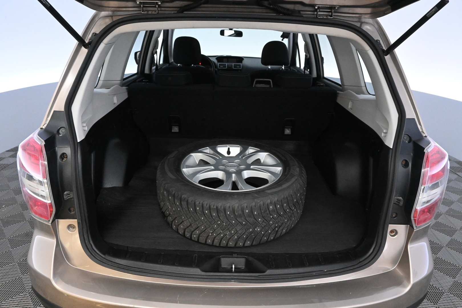SUBARU Forester 2015