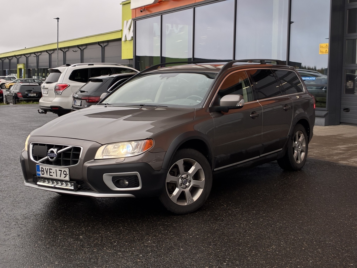 VOLVO XC70 2010