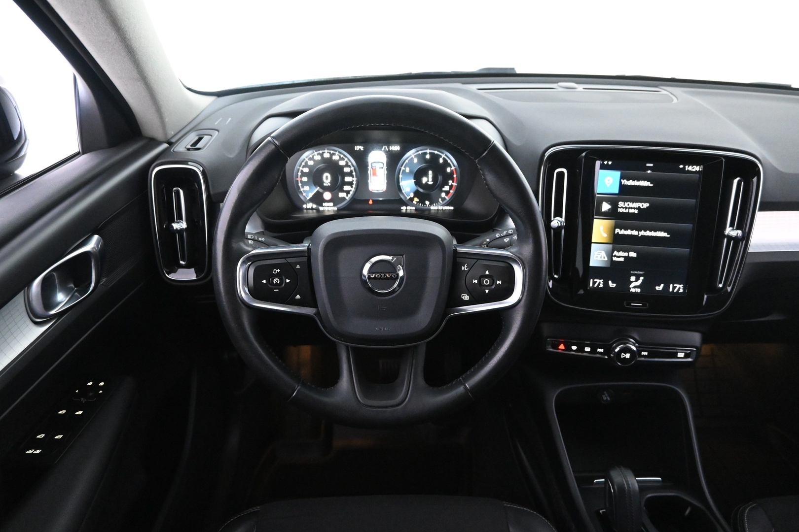 VOLVO XC40 2020