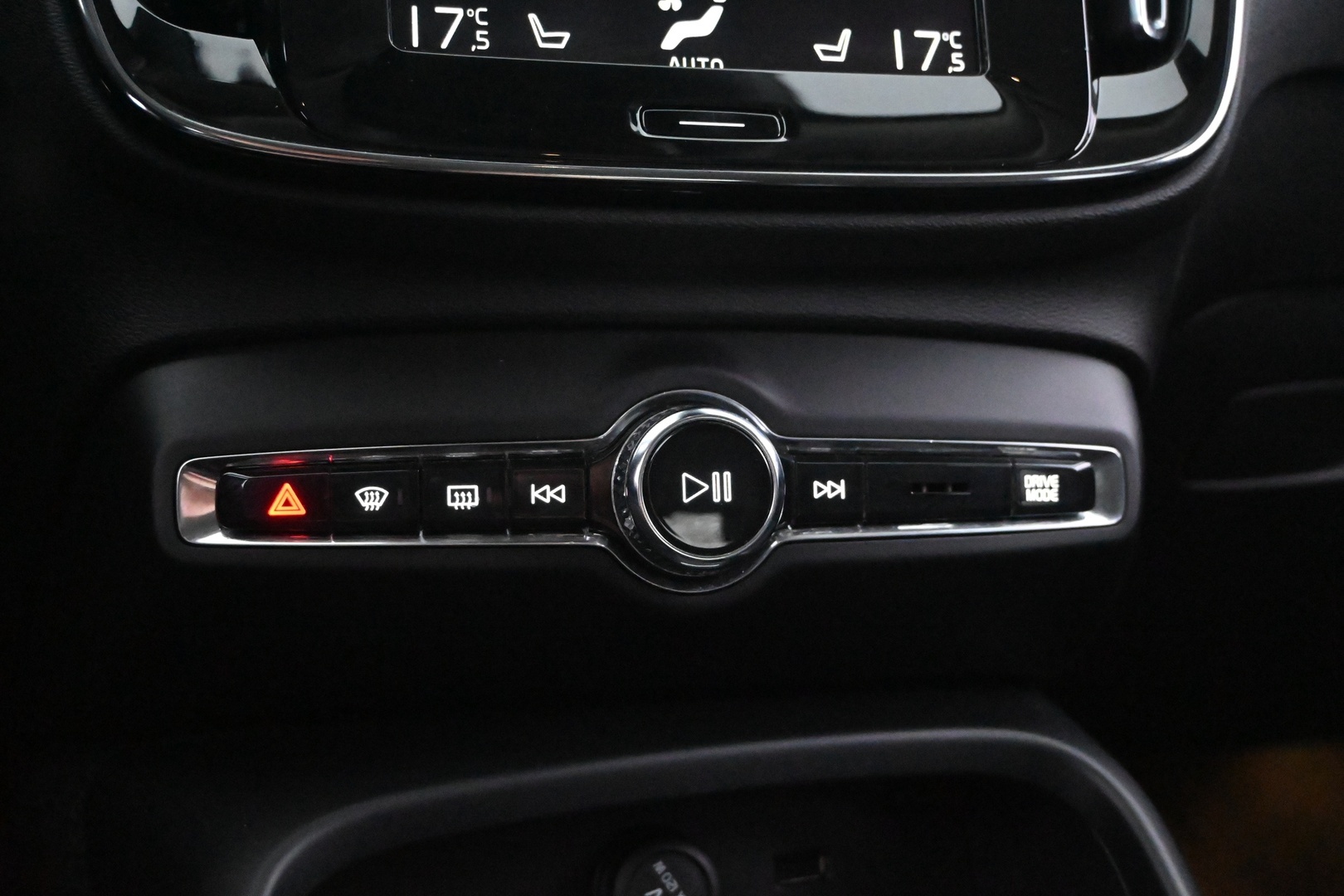 VOLVO XC40 2020