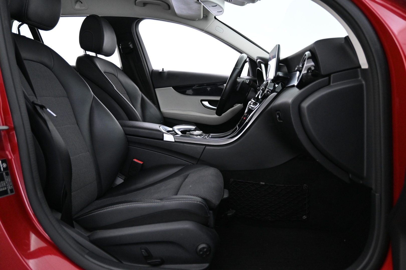 MERCEDES-BENZ C 2016