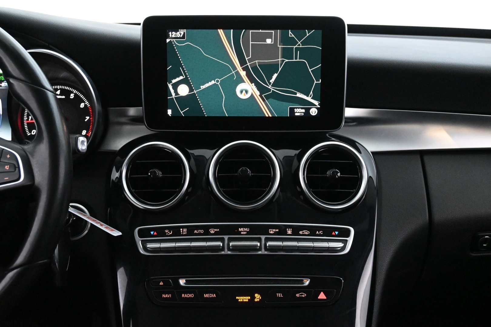 MERCEDES-BENZ C 2016