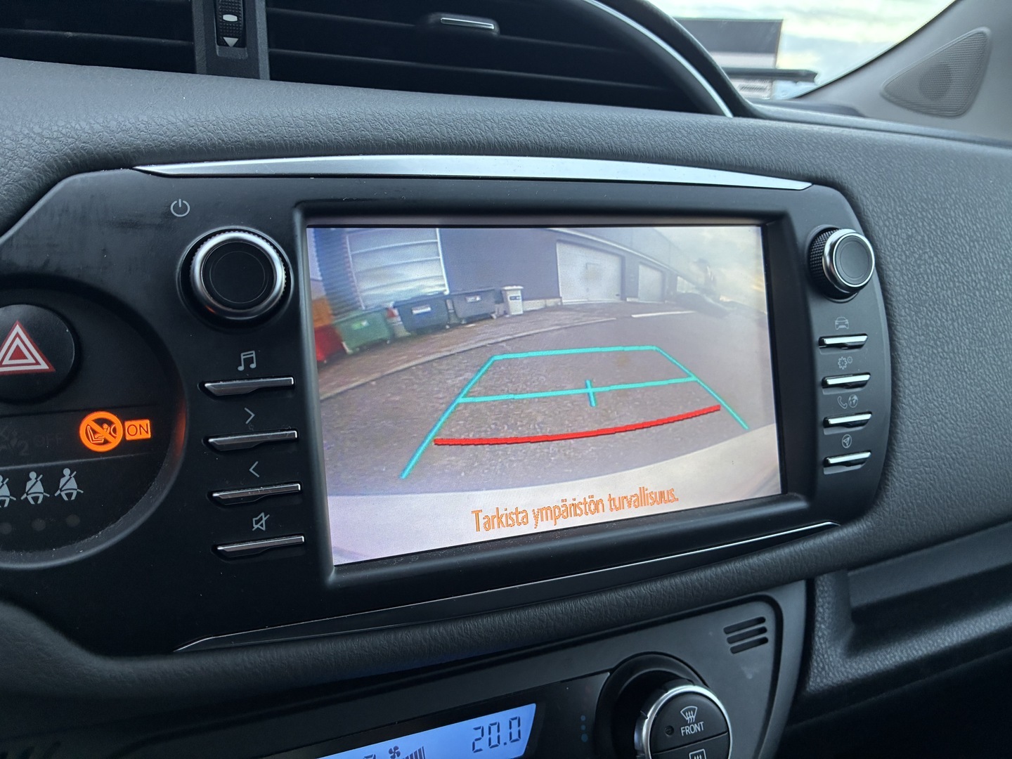 TOYOTA Yaris 2019