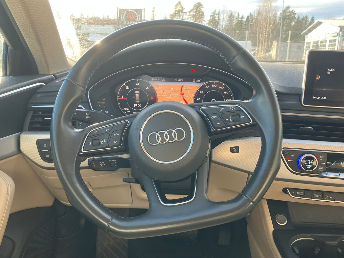 AUDI A4 2018