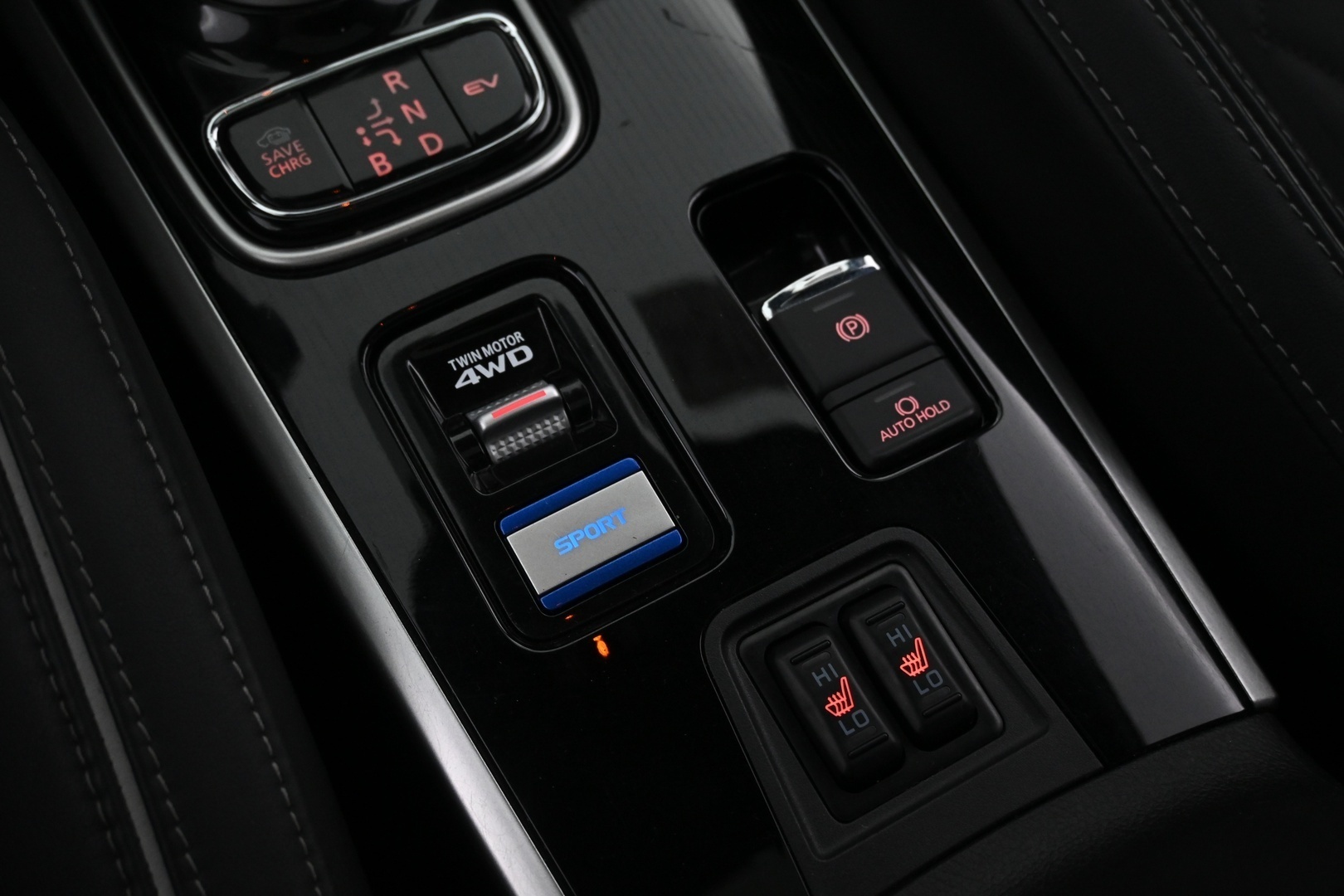 MITSUBISHI Outlander 2019