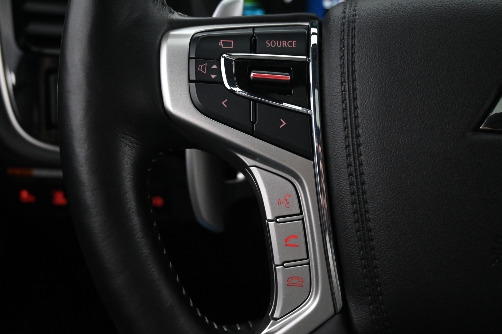 MITSUBISHI Outlander 2019