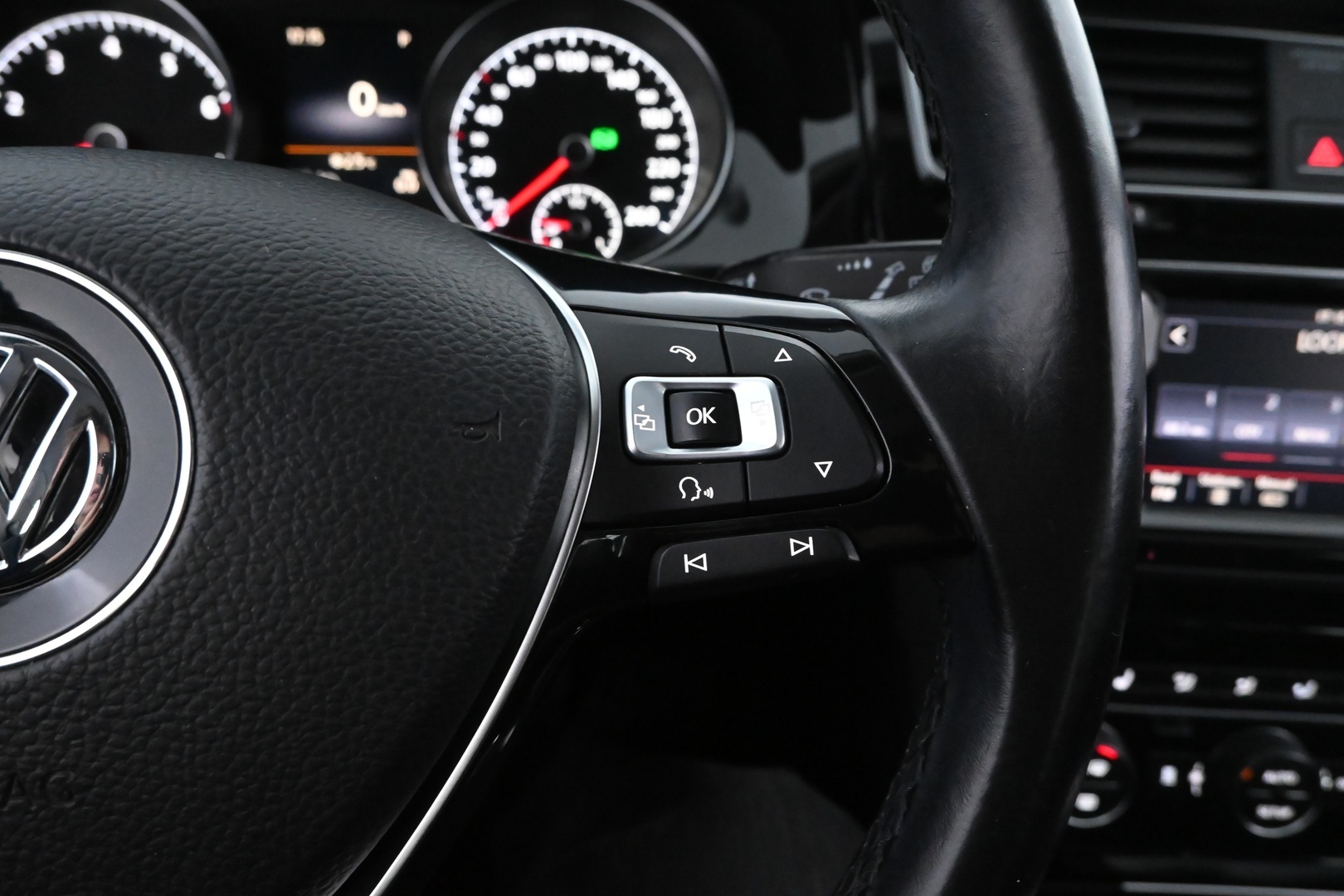 VOLKSWAGEN Golf 2014