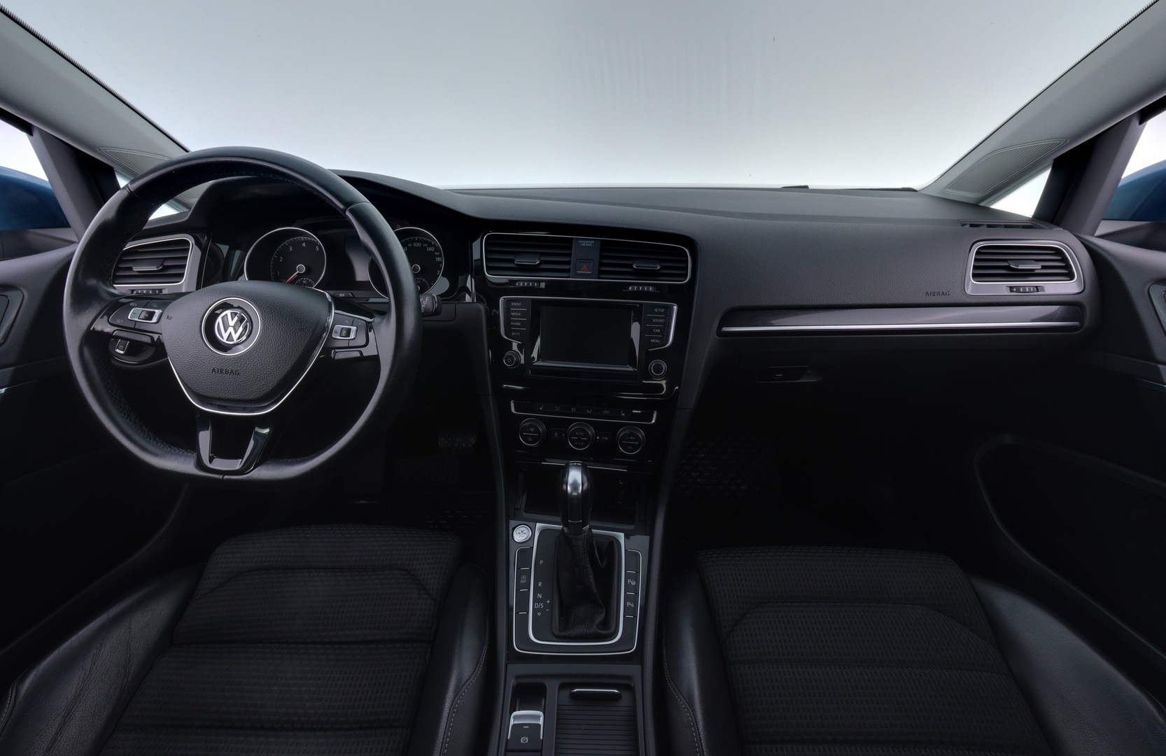 VOLKSWAGEN Golf 2014