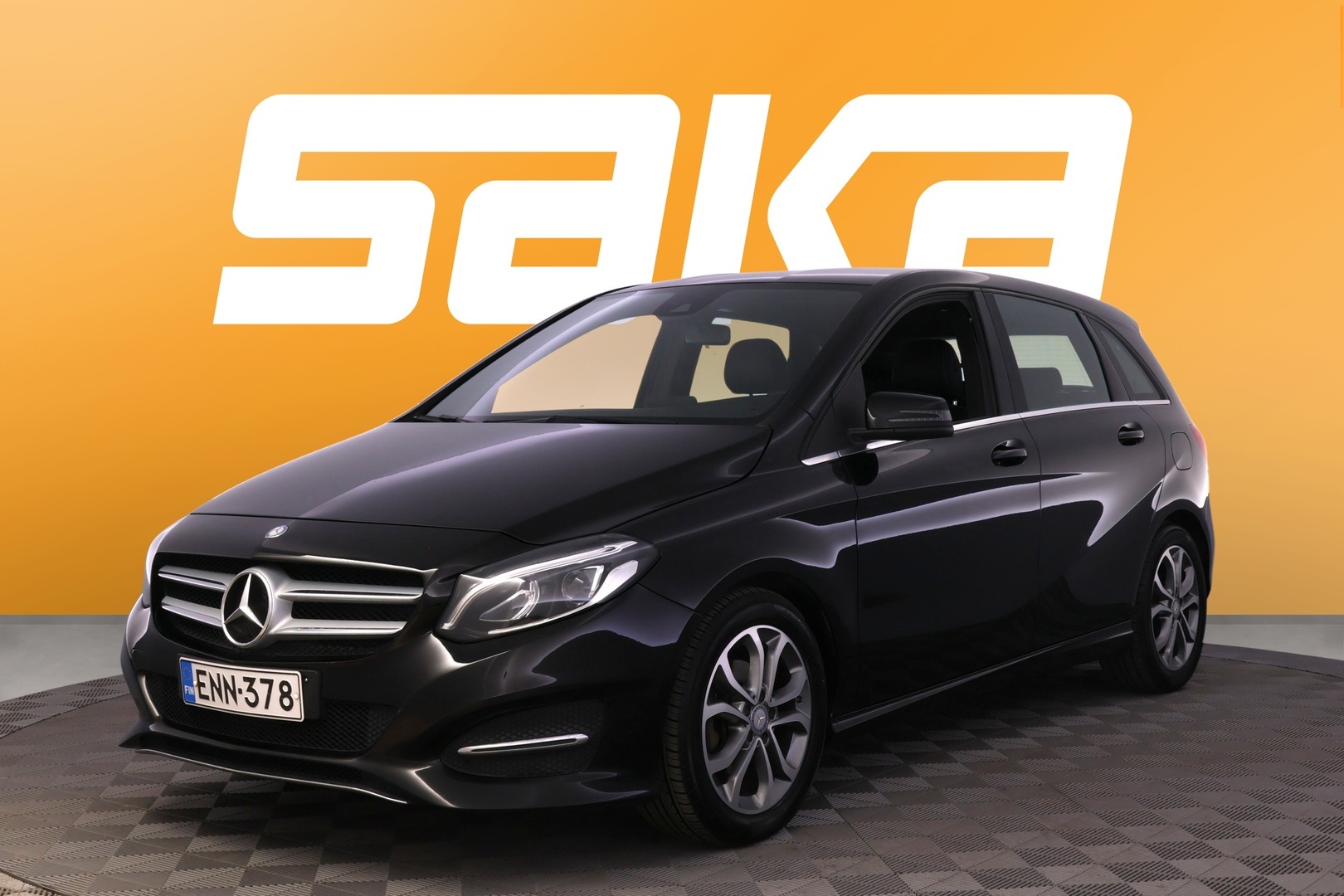 MERCEDES-BENZ B 2016