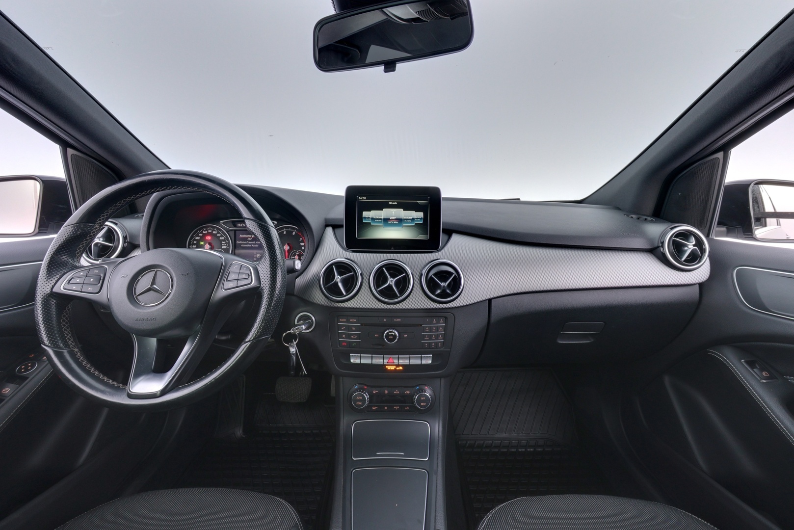 MERCEDES-BENZ B 2016