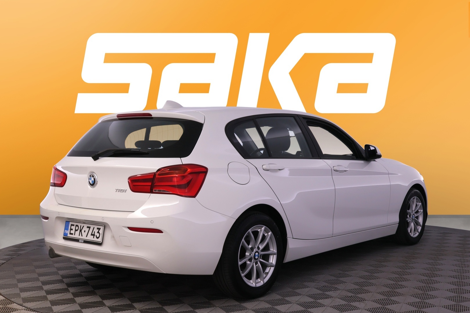 BMW 118 2018