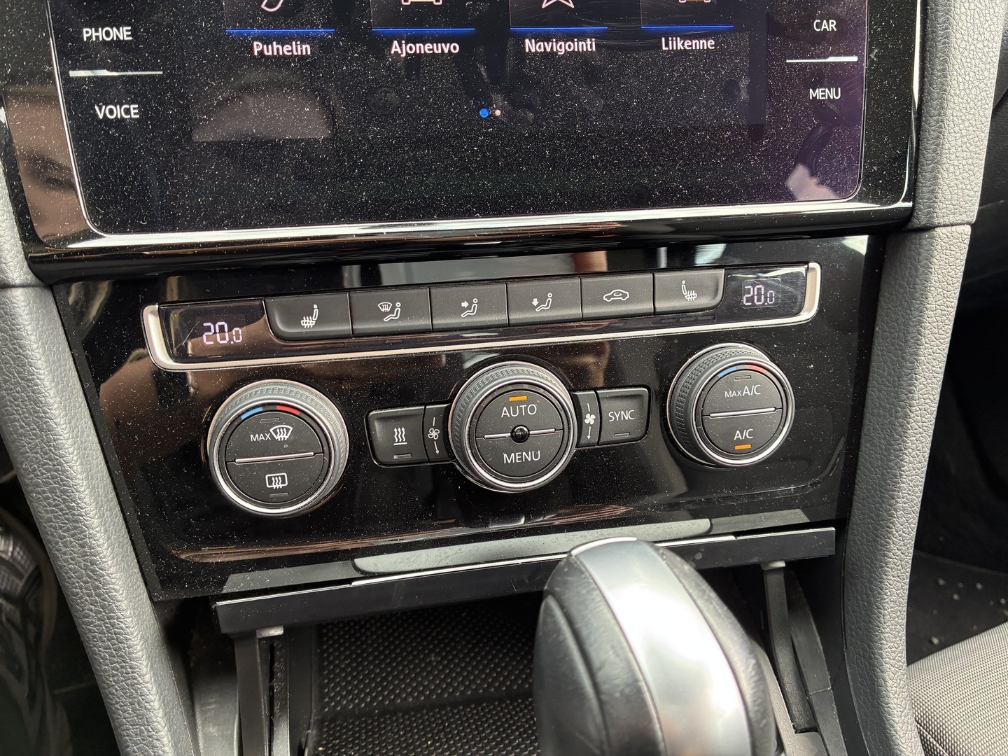 VOLKSWAGEN Golf 2020