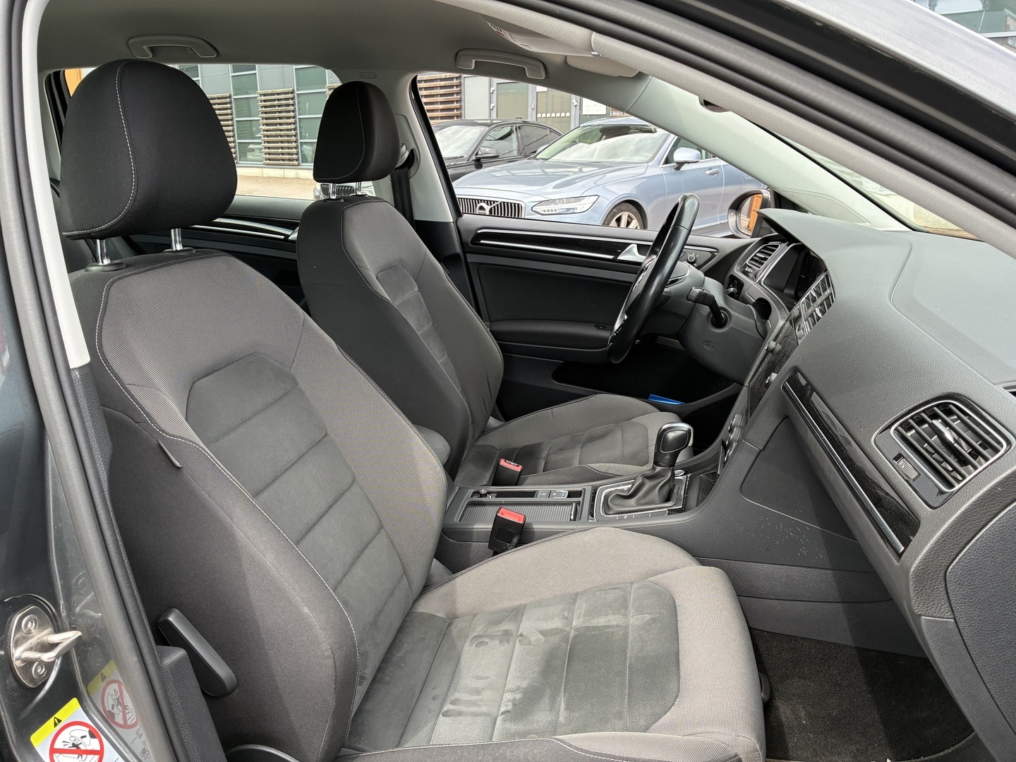 VOLKSWAGEN Golf 2020