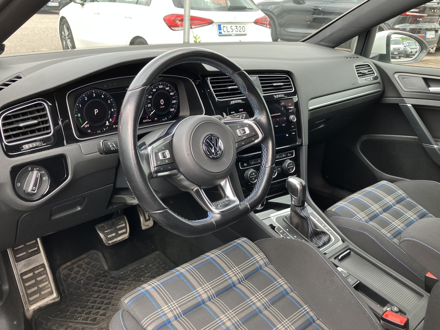 VOLKSWAGEN Golf 2020