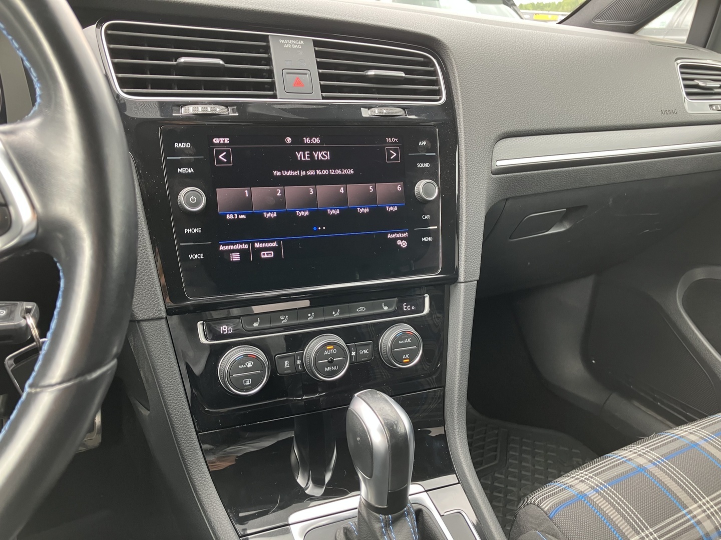 VOLKSWAGEN Golf 2020