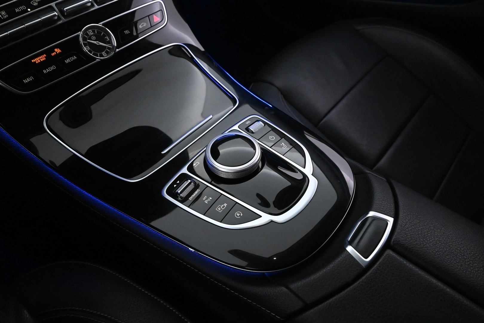 MERCEDES-BENZ E 2017