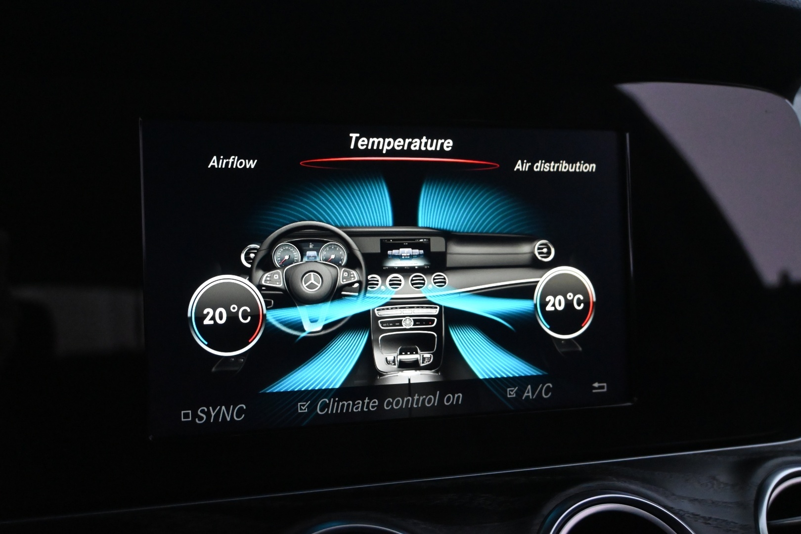 MERCEDES-BENZ E 2017