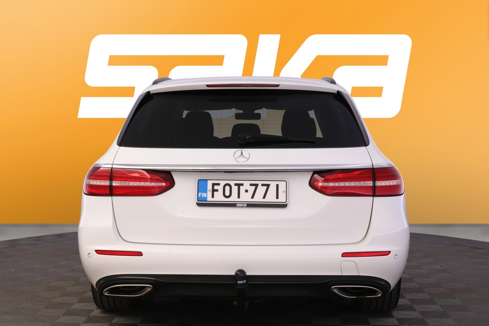 MERCEDES-BENZ E 2017