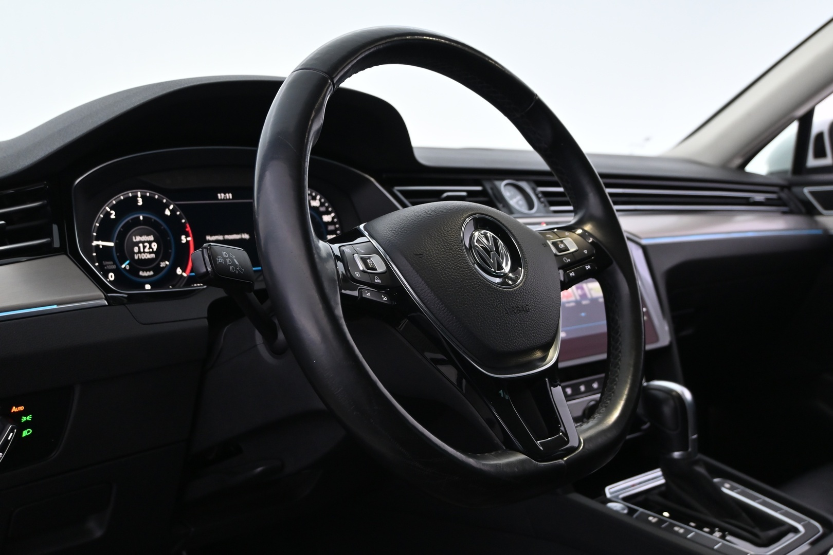 VOLKSWAGEN Passat 2018