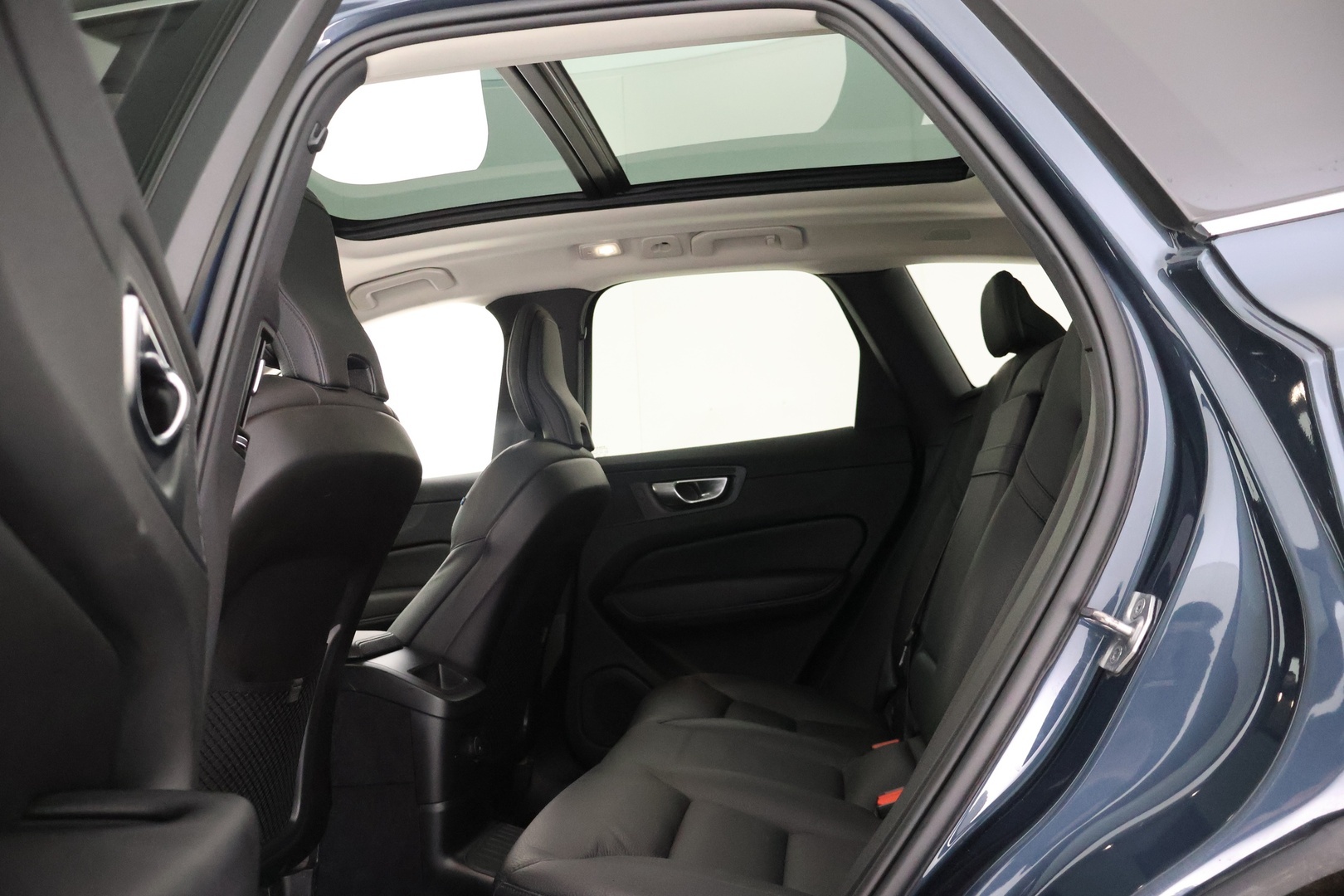VOLVO XC60 2021