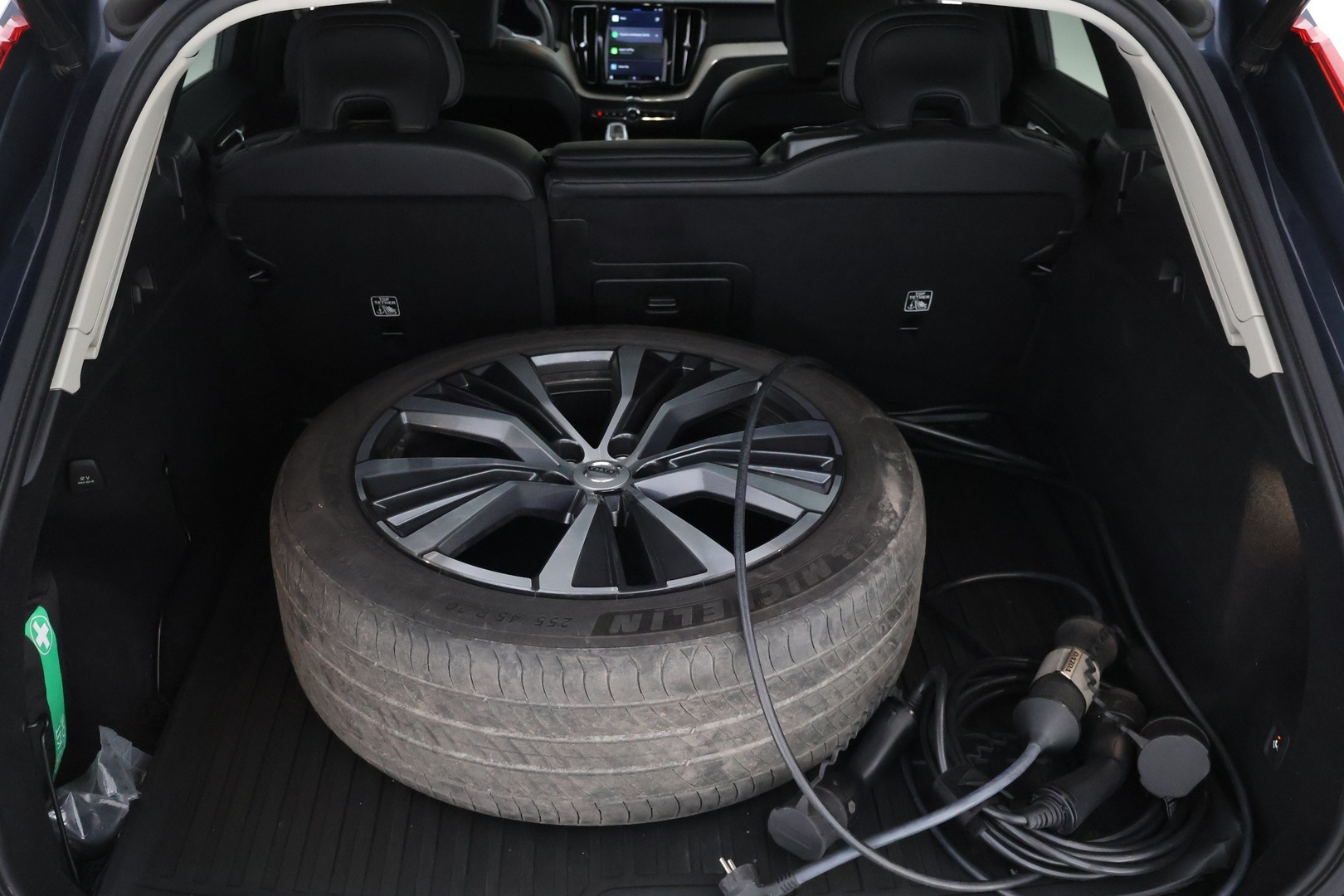 VOLVO XC60 2021