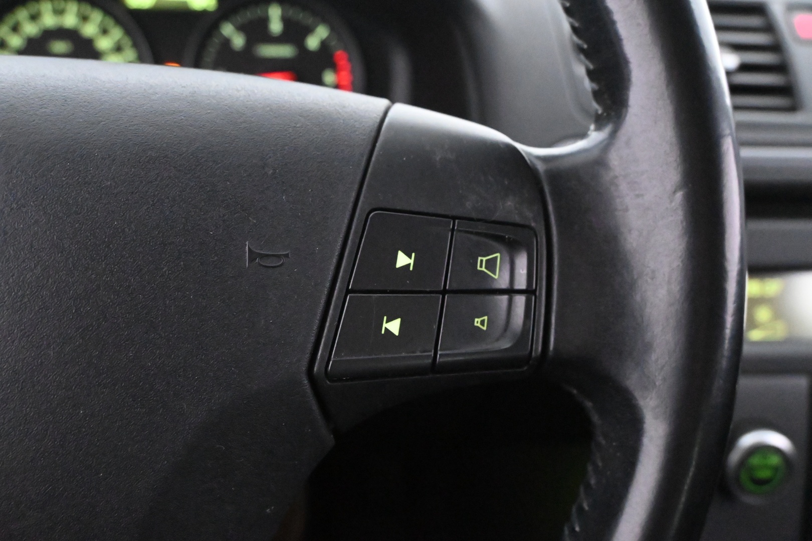 VOLVO V50 2010