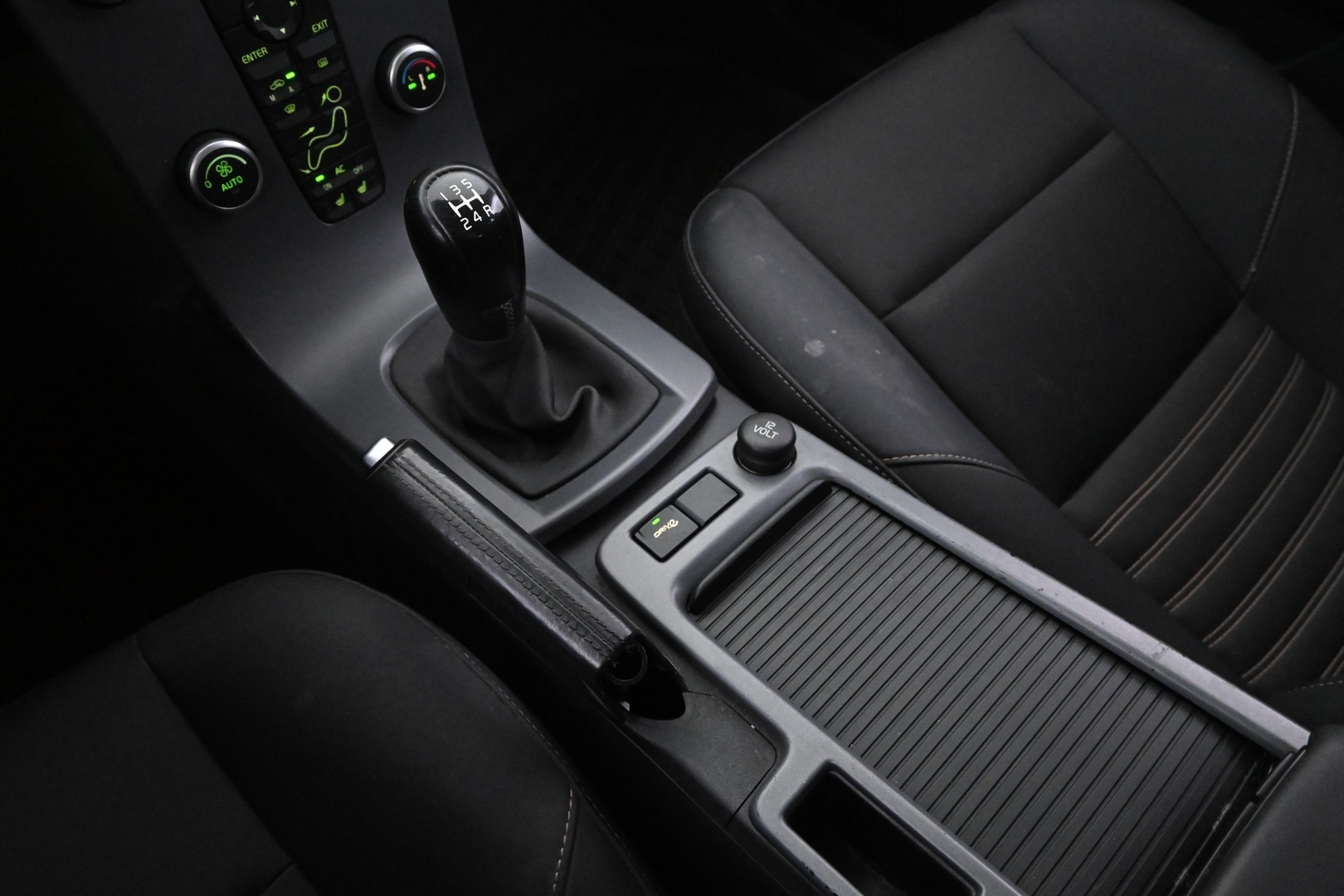 VOLVO V50 2010
