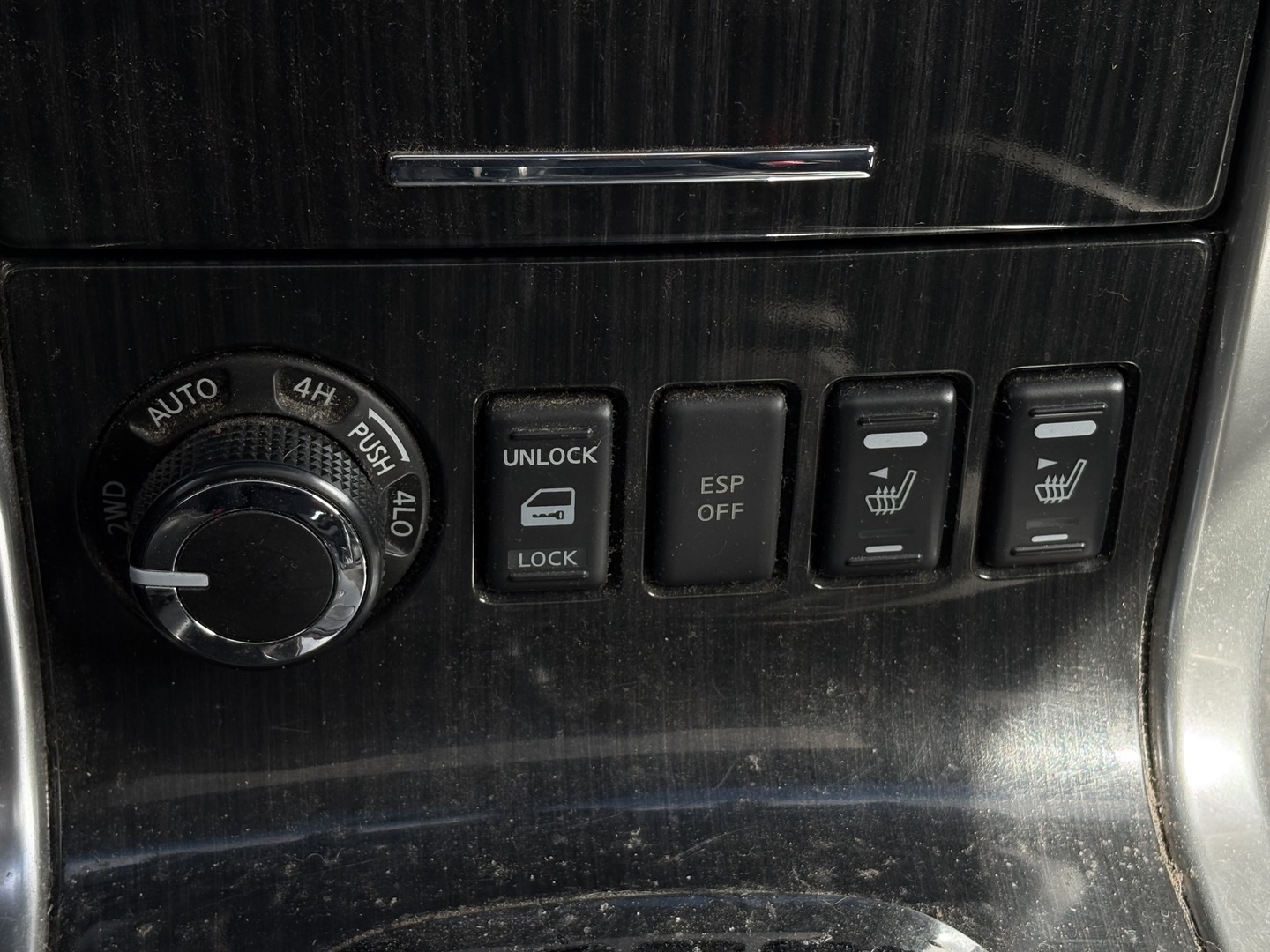 NISSAN Pathfinder 2011