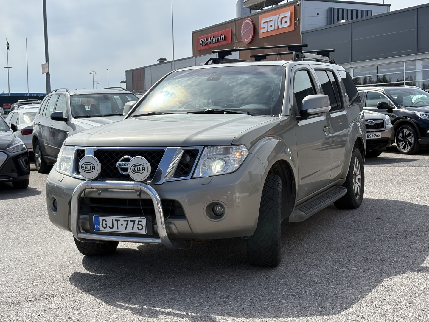NISSAN Pathfinder 2011