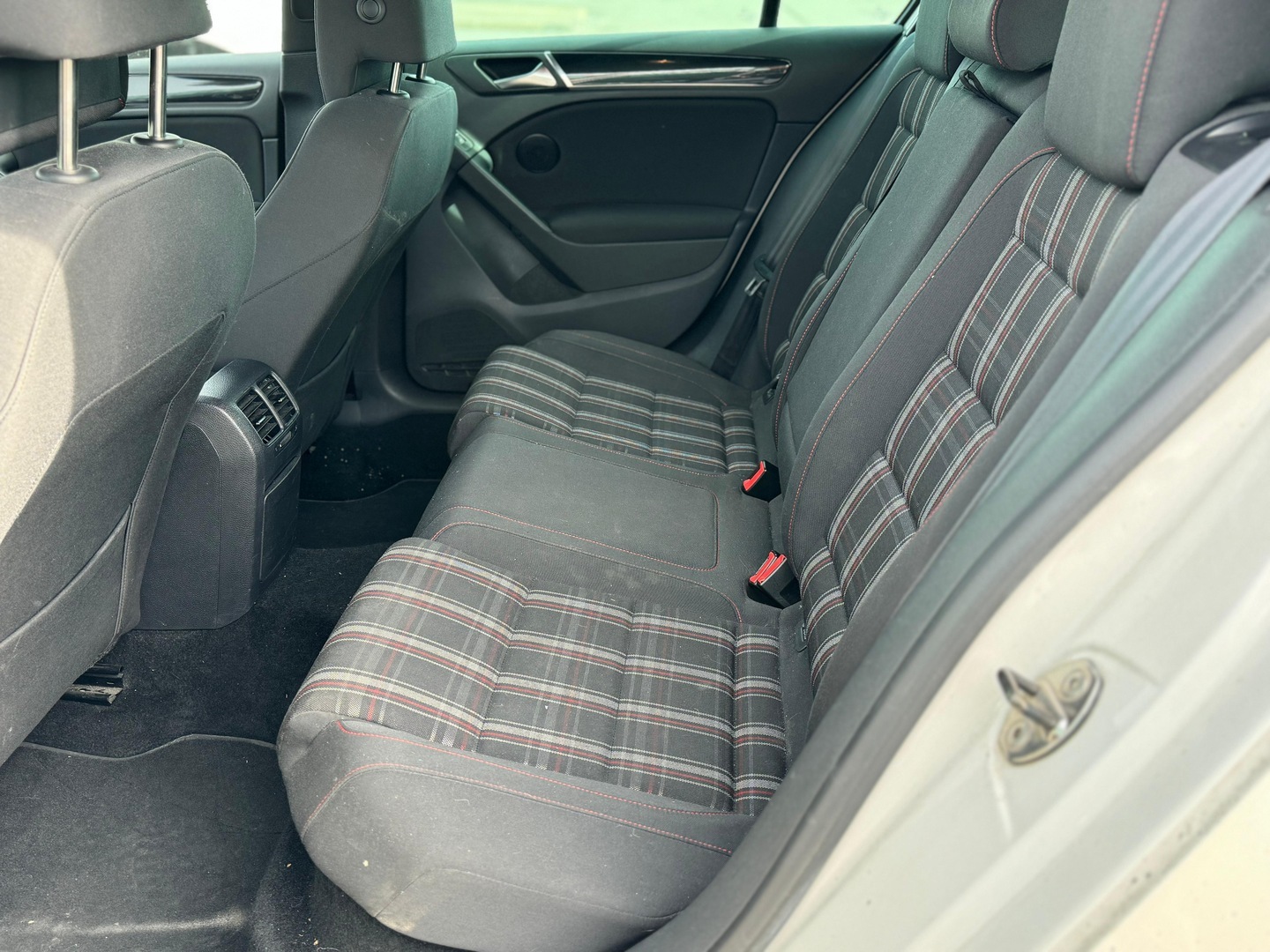 VOLKSWAGEN Golf 2011