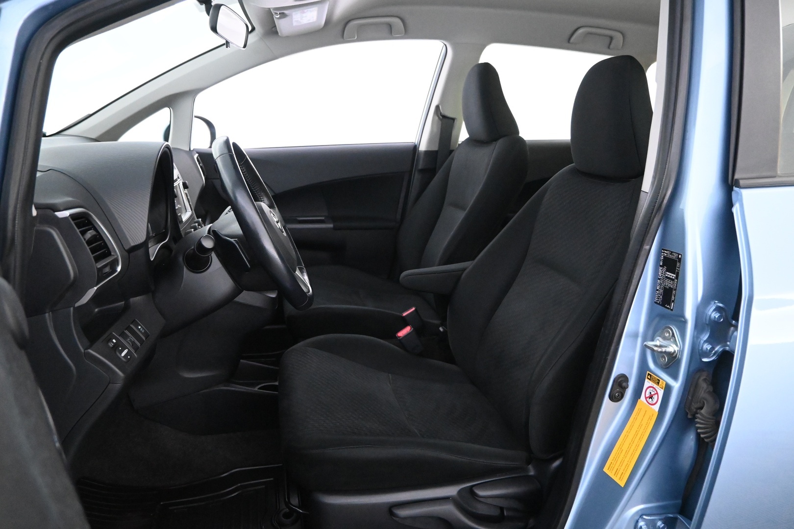 TOYOTA Verso-S 2012