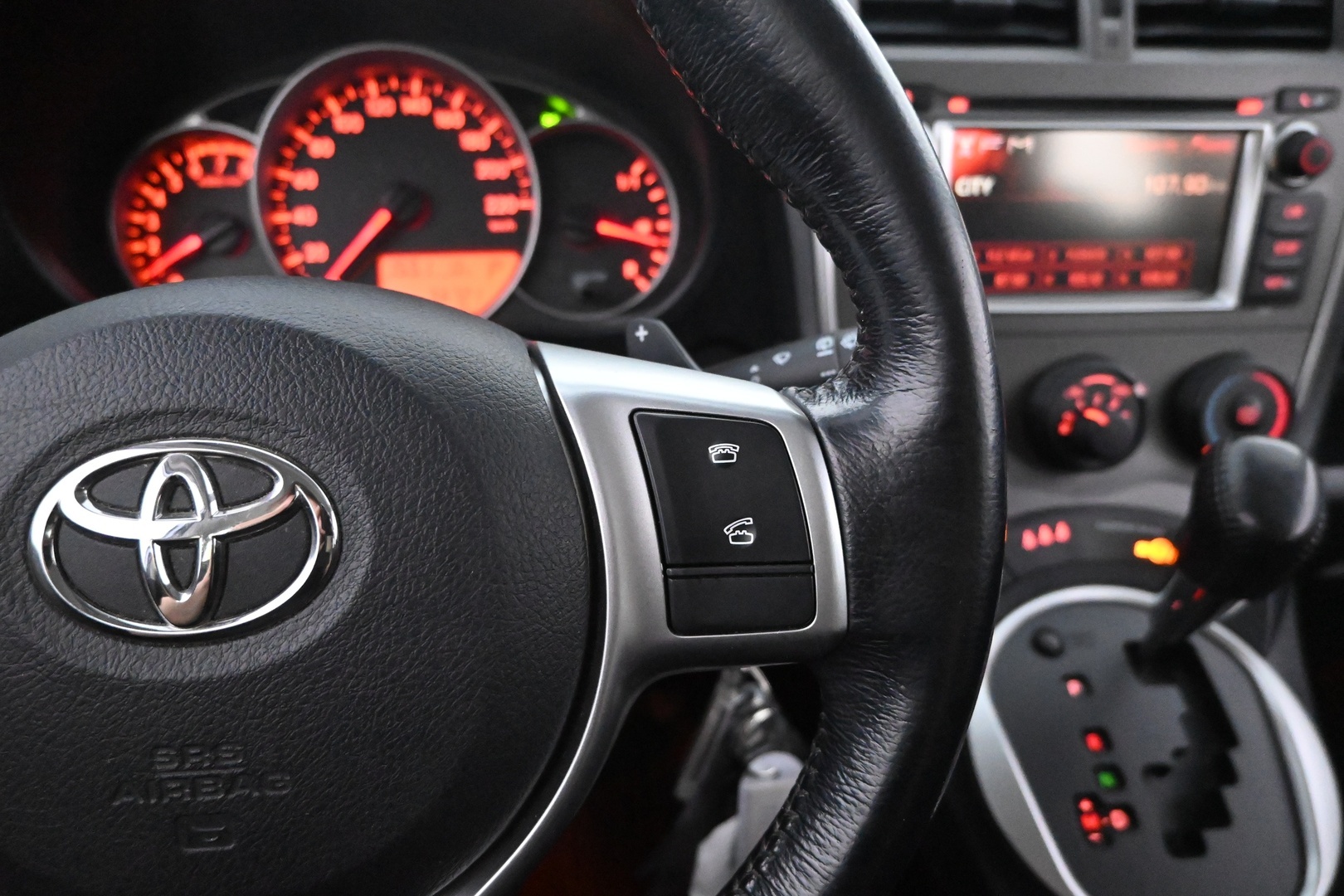TOYOTA Verso-S 2012