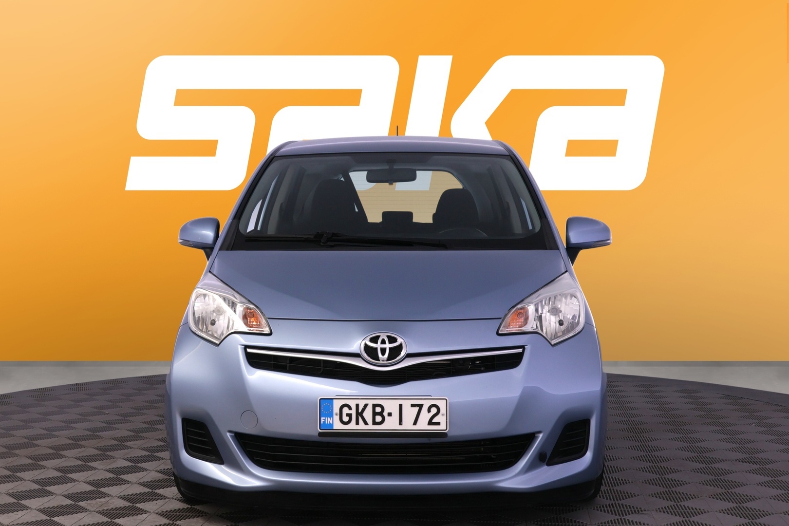 TOYOTA Verso-S 2012