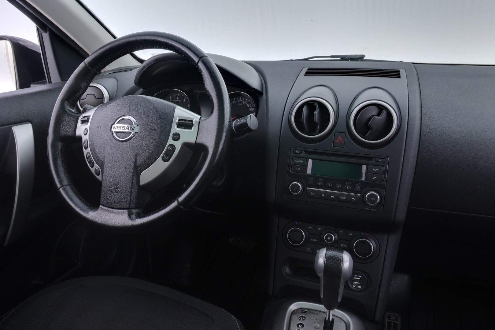 NISSAN Qashqai+2 2012
