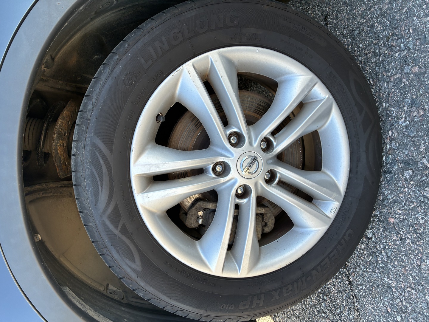 NISSAN Qashqai+2 2012