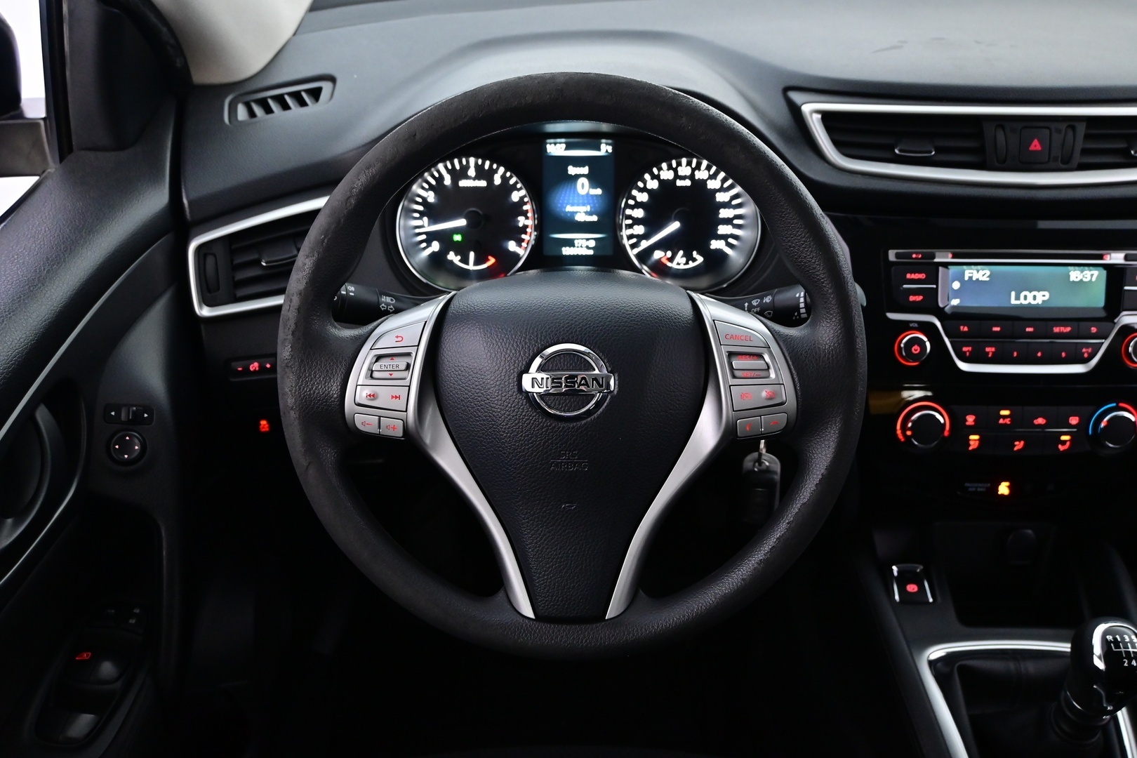 NISSAN Qashqai 2015