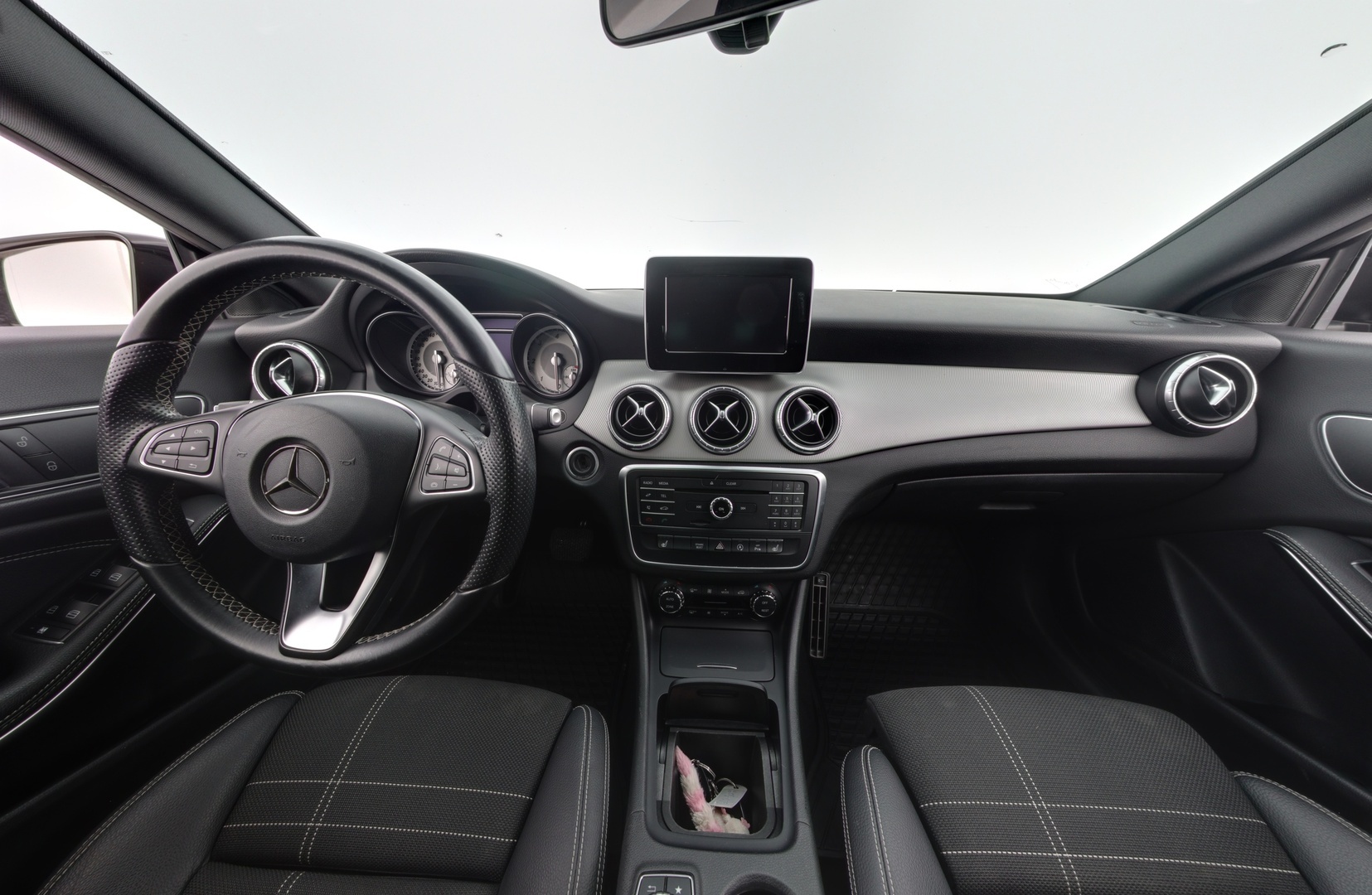 MERCEDES-BENZ CLA 2016