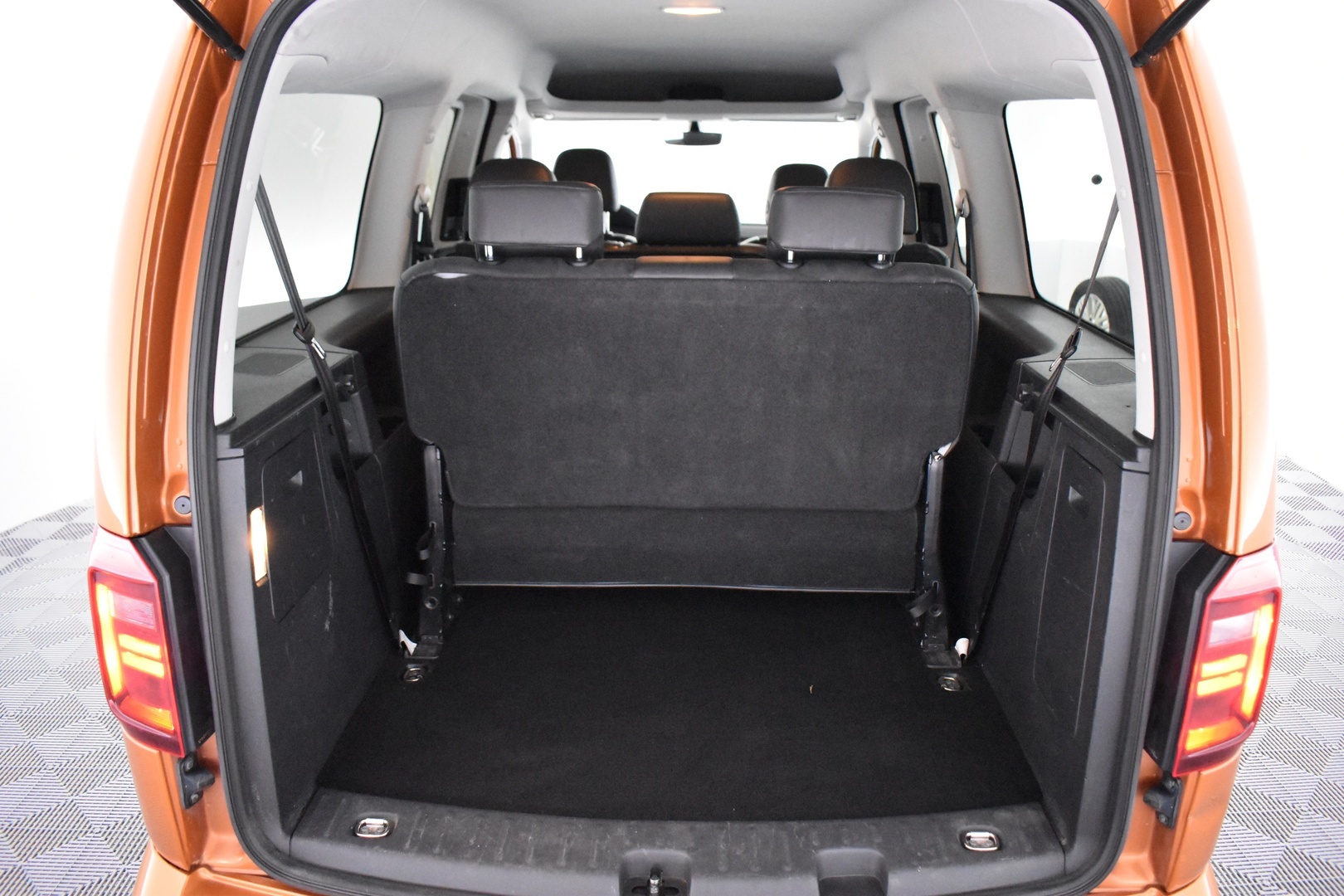 VOLKSWAGEN Caddy Maxi 2016