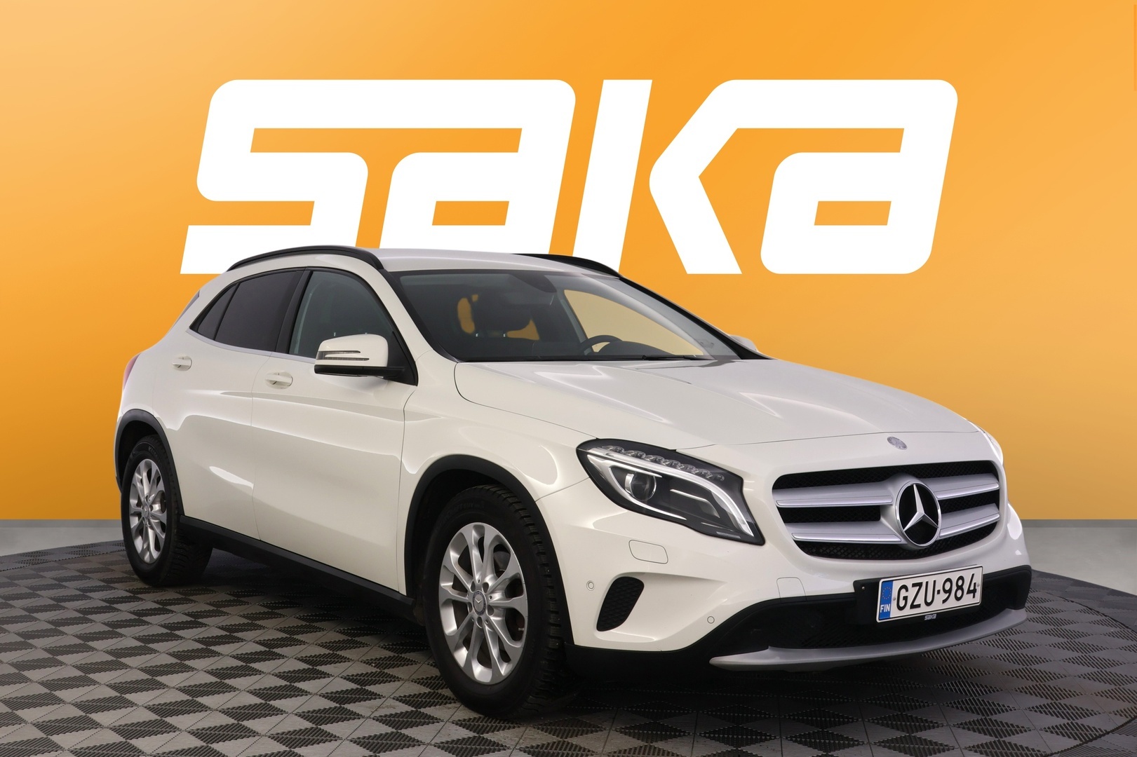 MERCEDES-BENZ GLA 2017