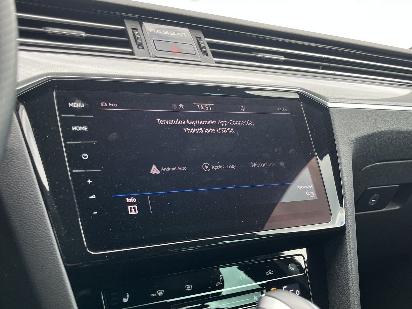 VOLKSWAGEN Passat 2021