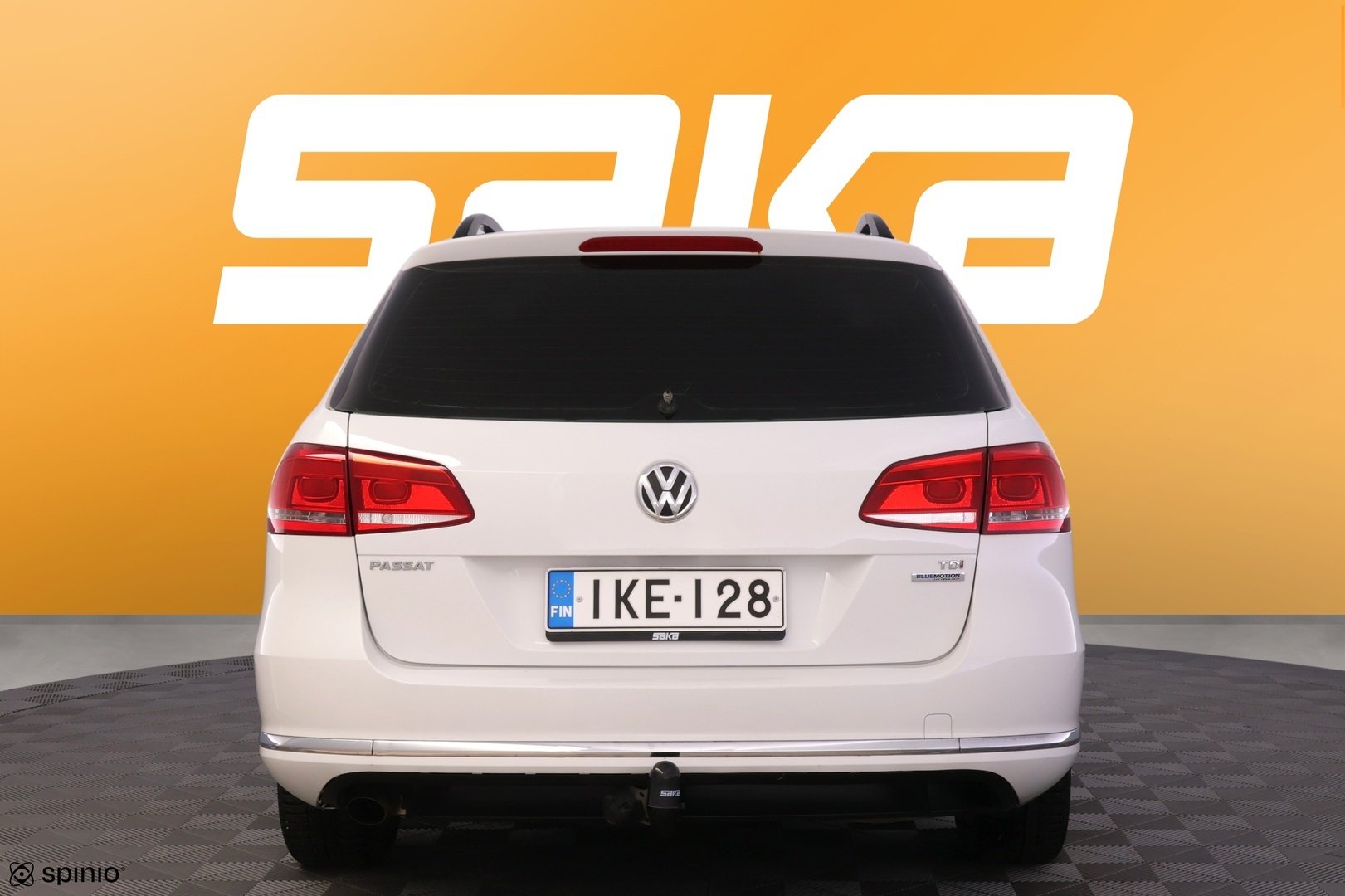 VOLKSWAGEN Passat 2011