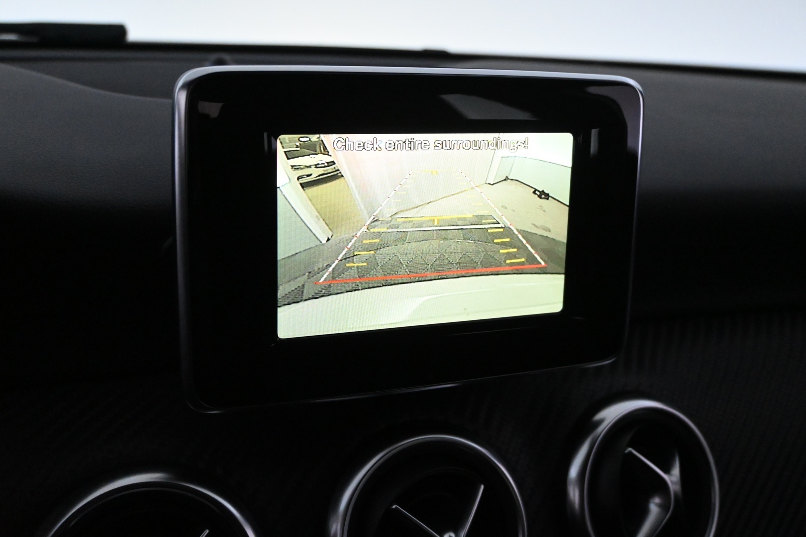 MERCEDES-BENZ A 2014