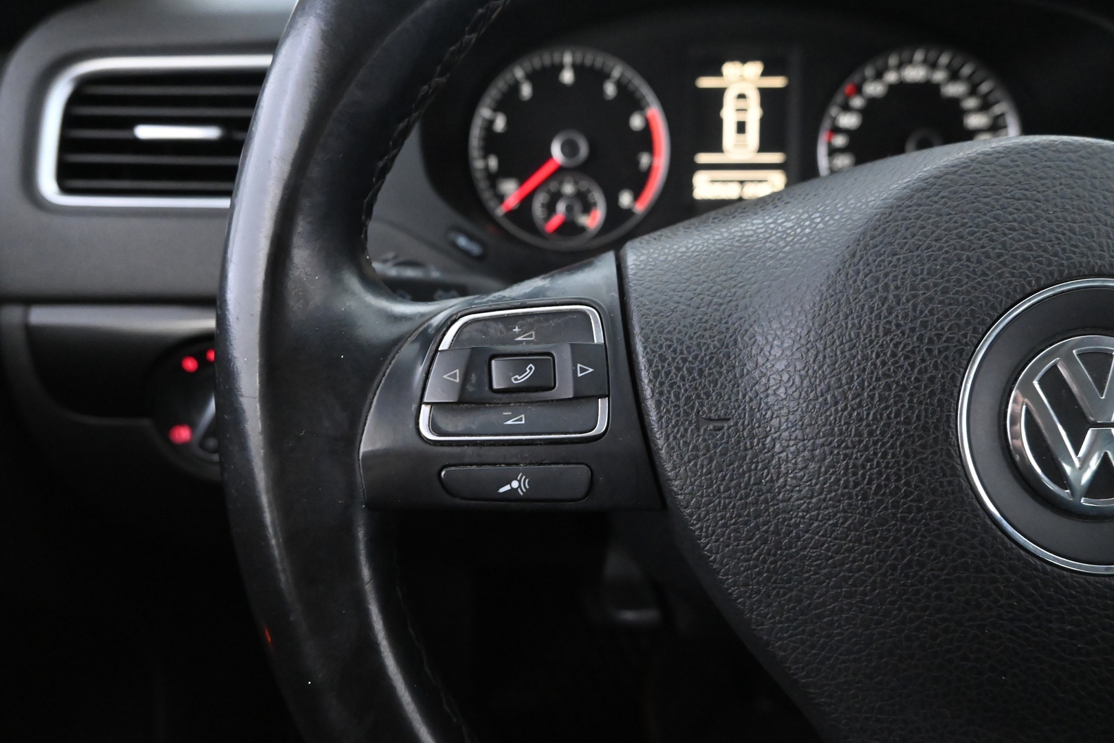 VOLKSWAGEN Jetta 2014