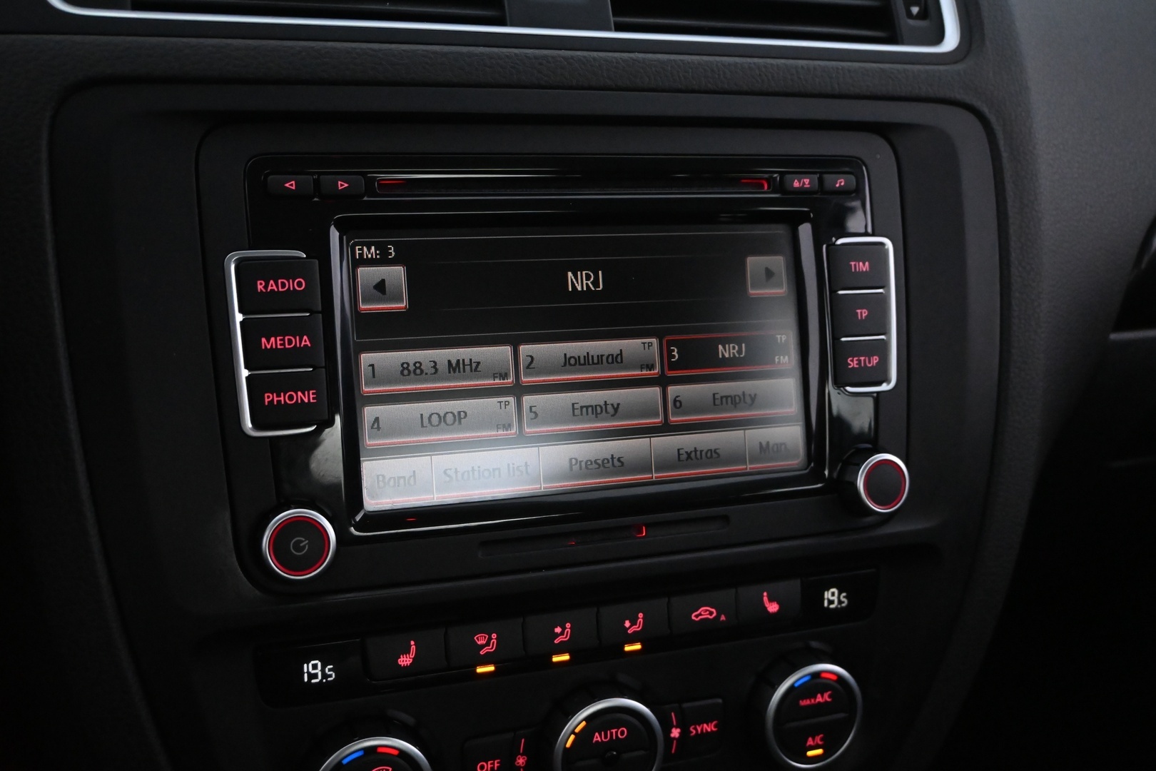 VOLKSWAGEN Jetta 2014
