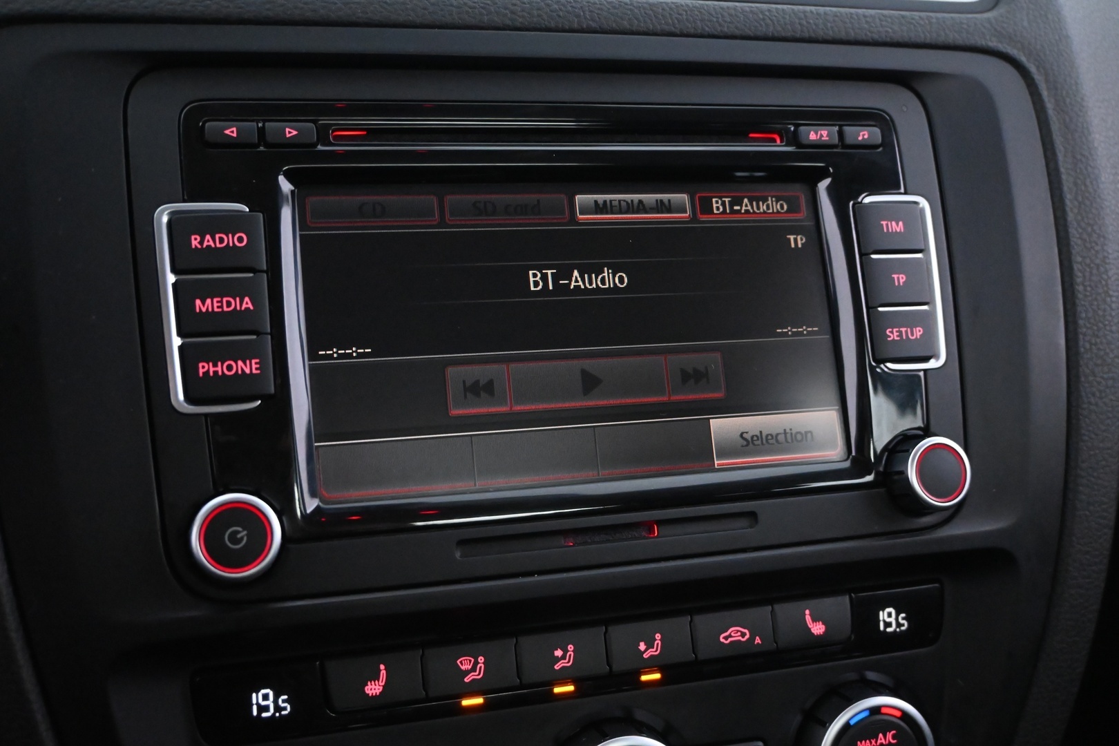 VOLKSWAGEN Jetta 2014