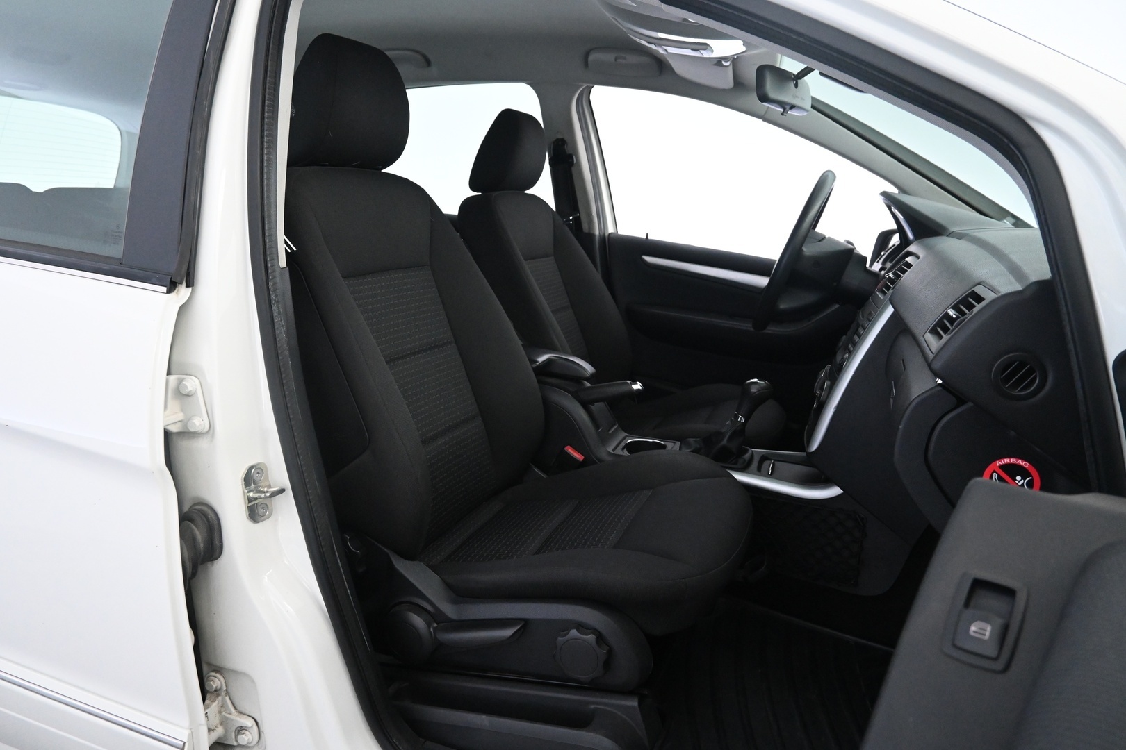 MERCEDES-BENZ B 2010