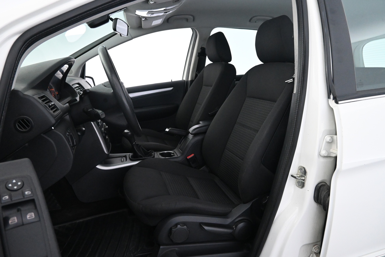 MERCEDES-BENZ B 2010